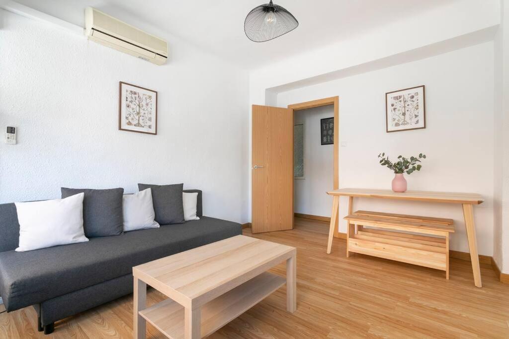Encantador Apartamento De 3 Habitaciones Con Balcon Alicante Ngoại thất bức ảnh